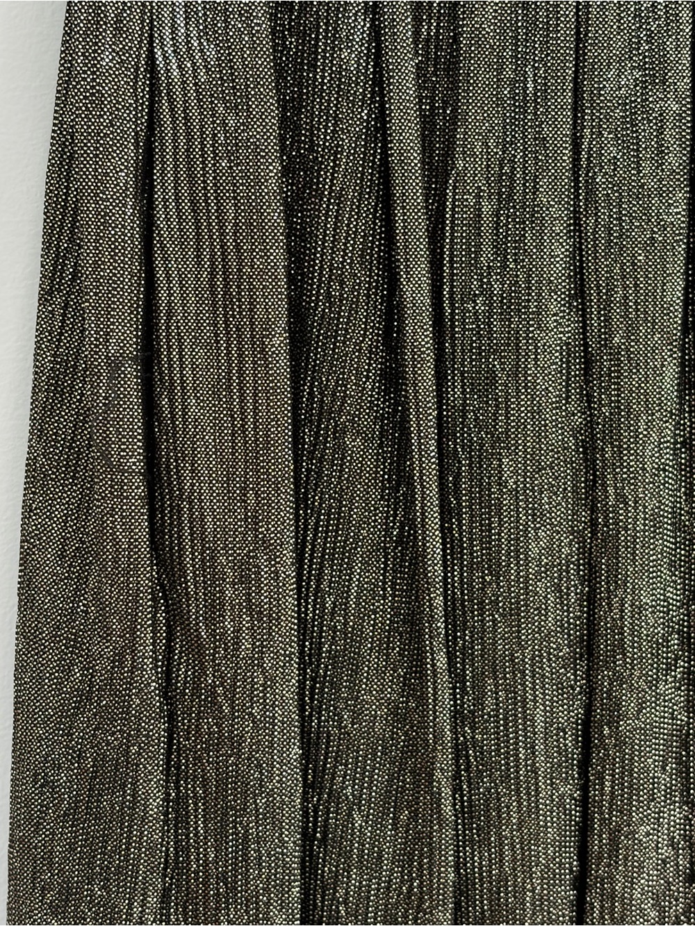 Isabel Marant Metallic Wide-Leg Culottes in Gold - Picture 3 of 12